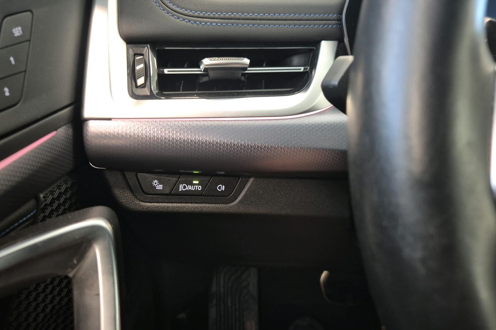 BMW X1 iso kuva 19