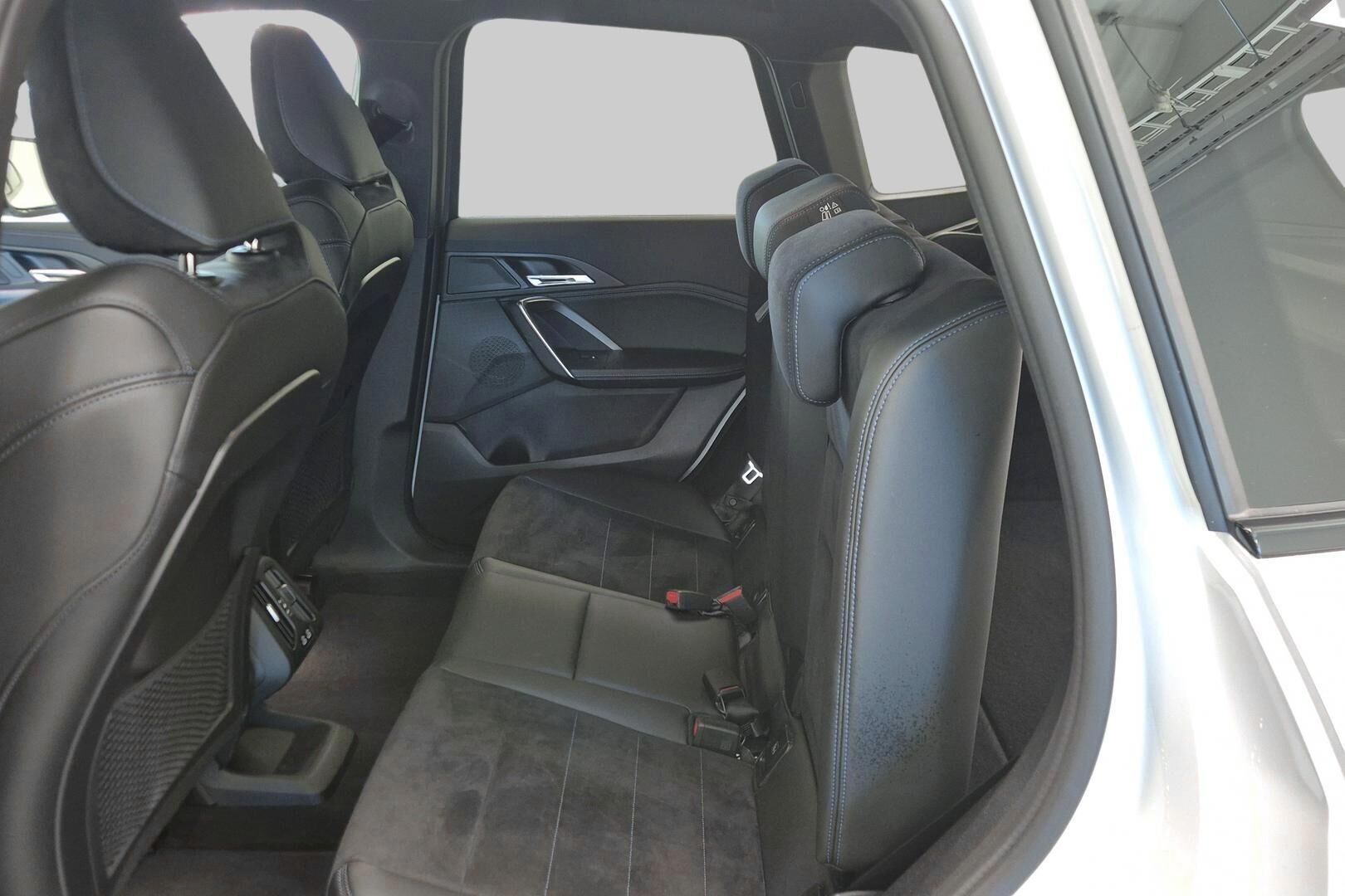 BMW X1 iso kuva 9