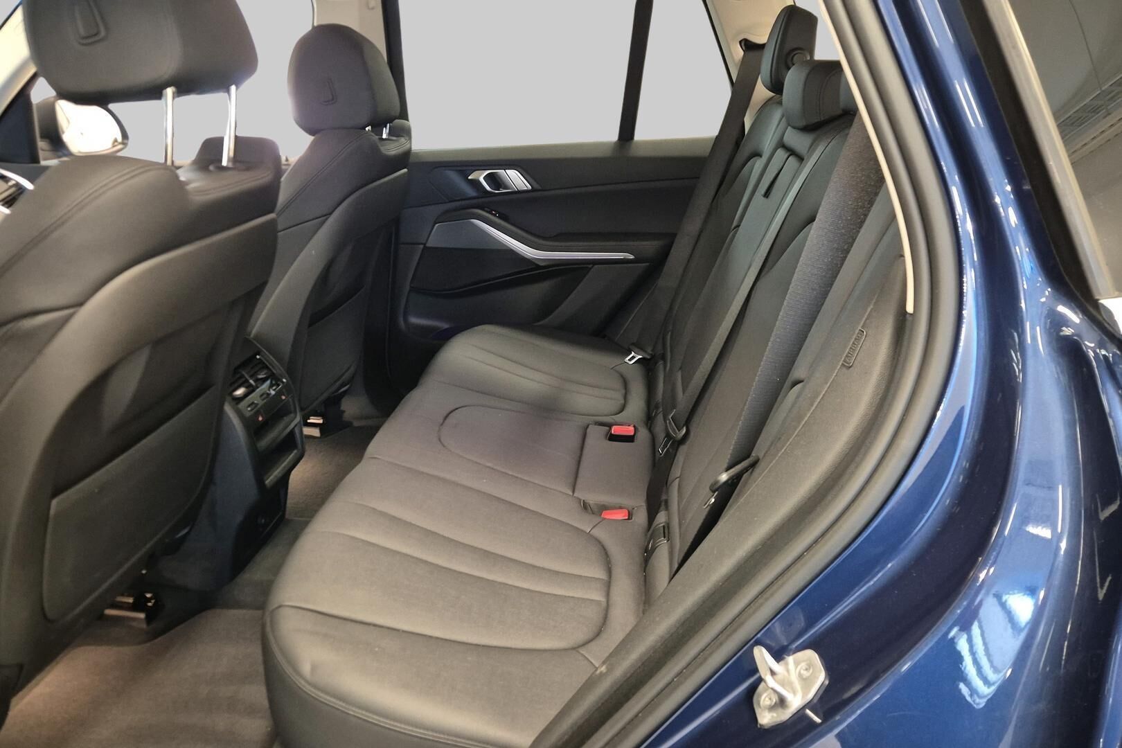 BMW X5 iso kuva 10