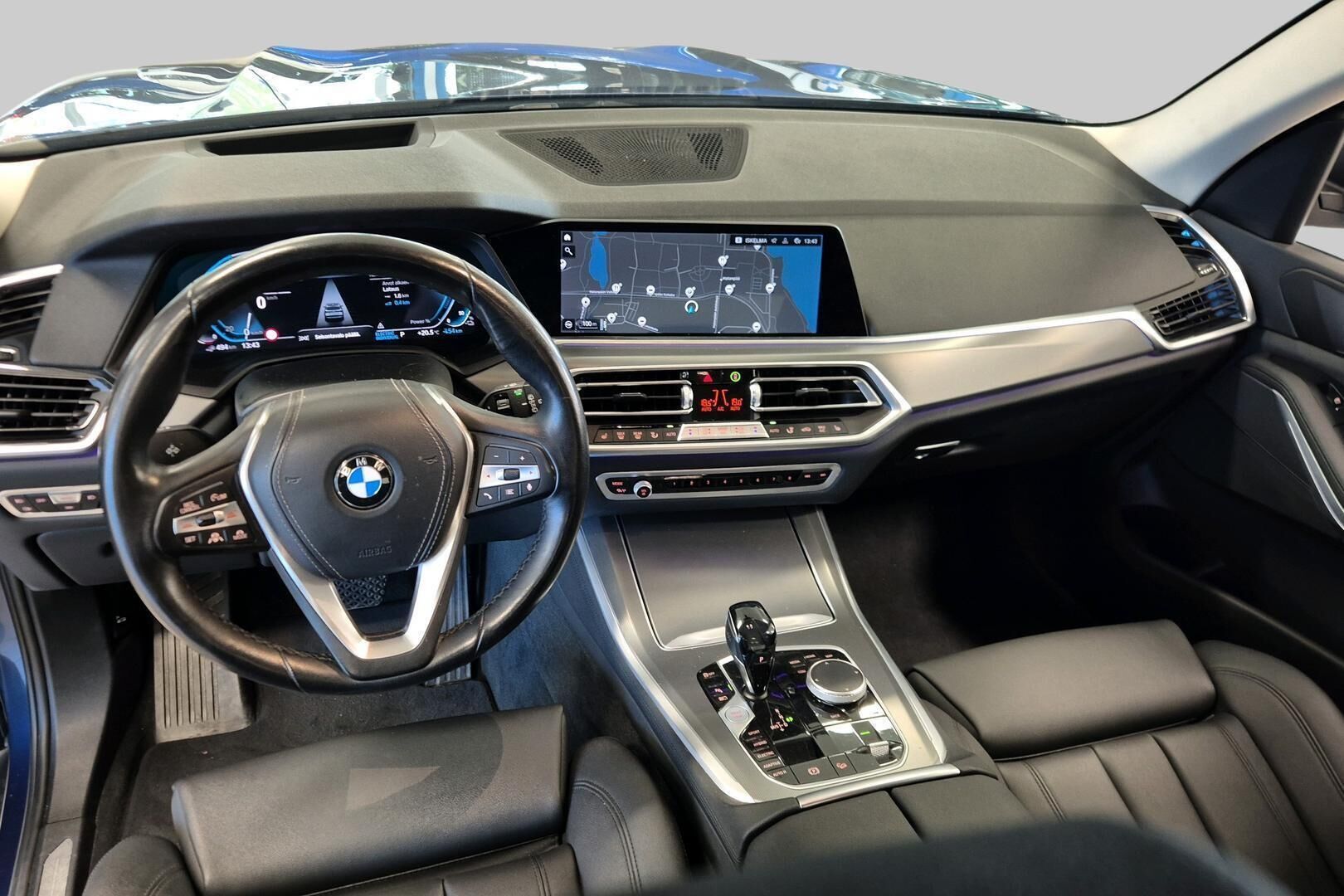 BMW X5 iso kuva 11