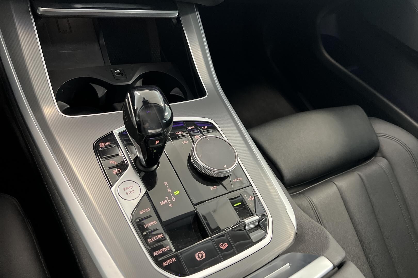 BMW X5 iso kuva 16