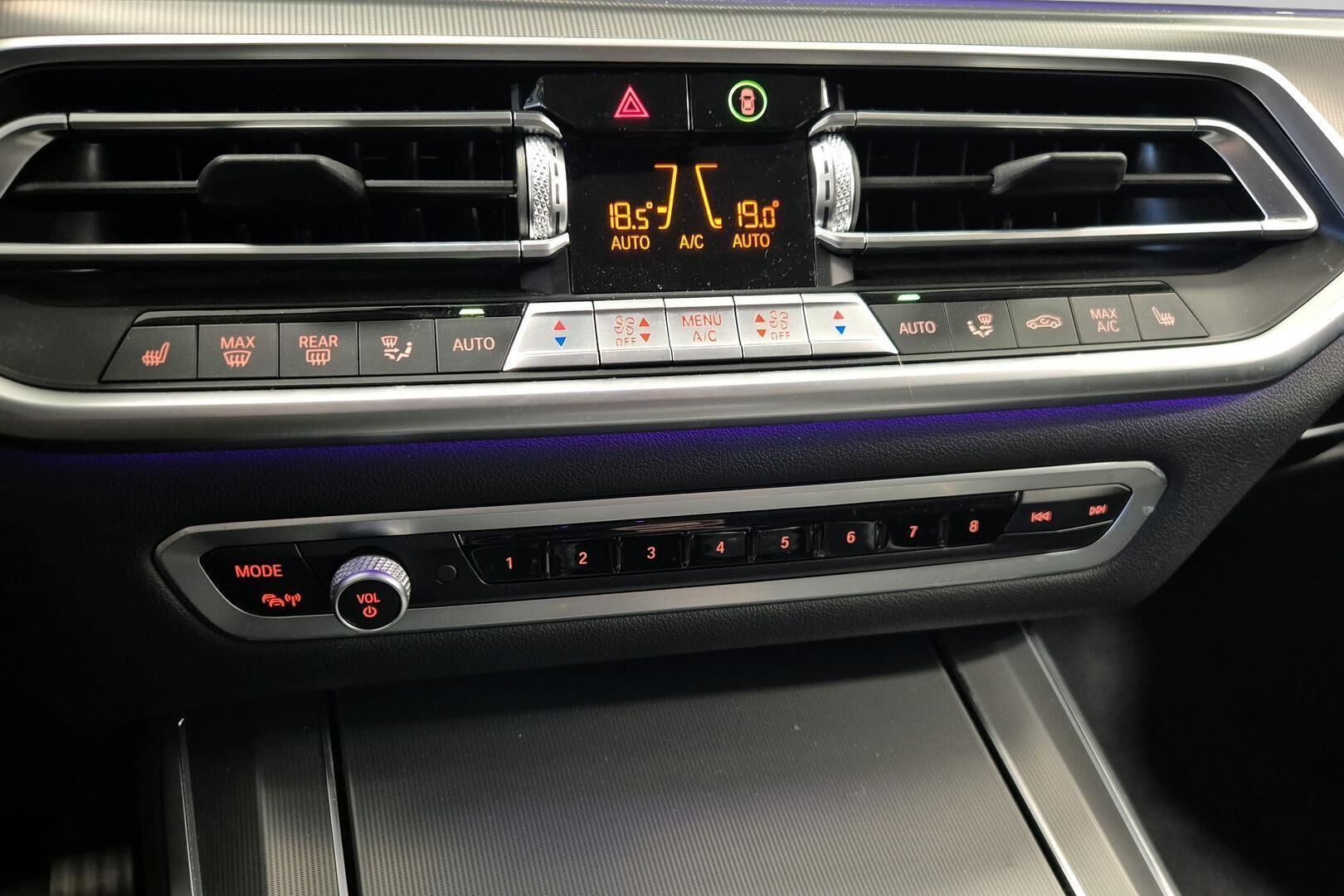 BMW X5 iso kuva 16