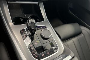 BMW X5 esikatselu 16