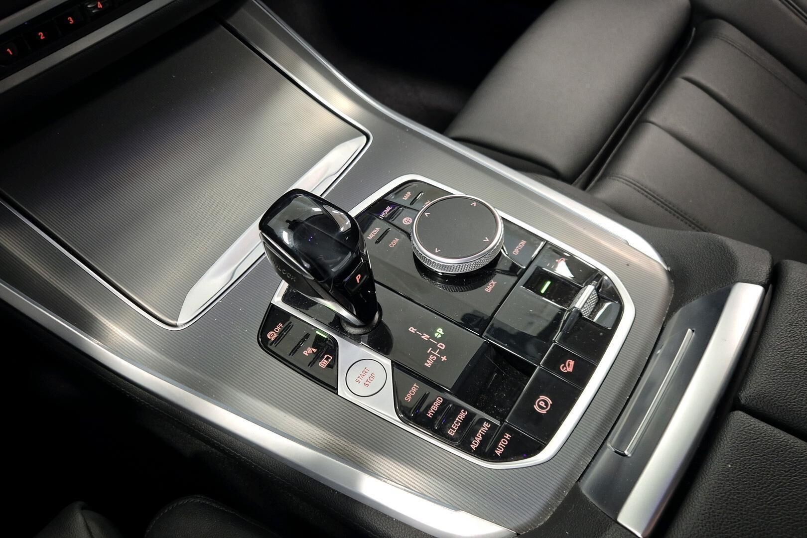 BMW X5 iso kuva 17