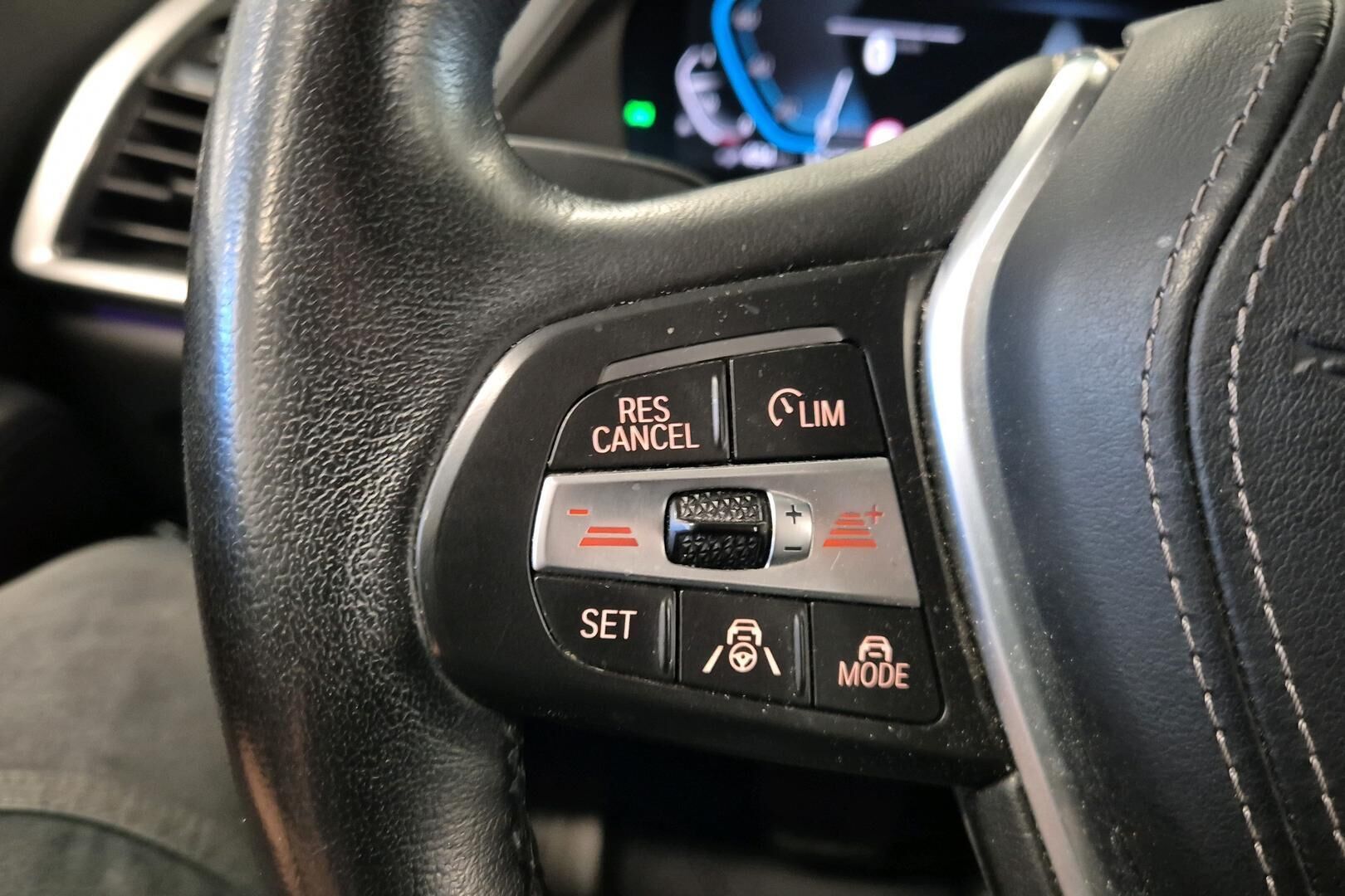 BMW X5 iso kuva 19