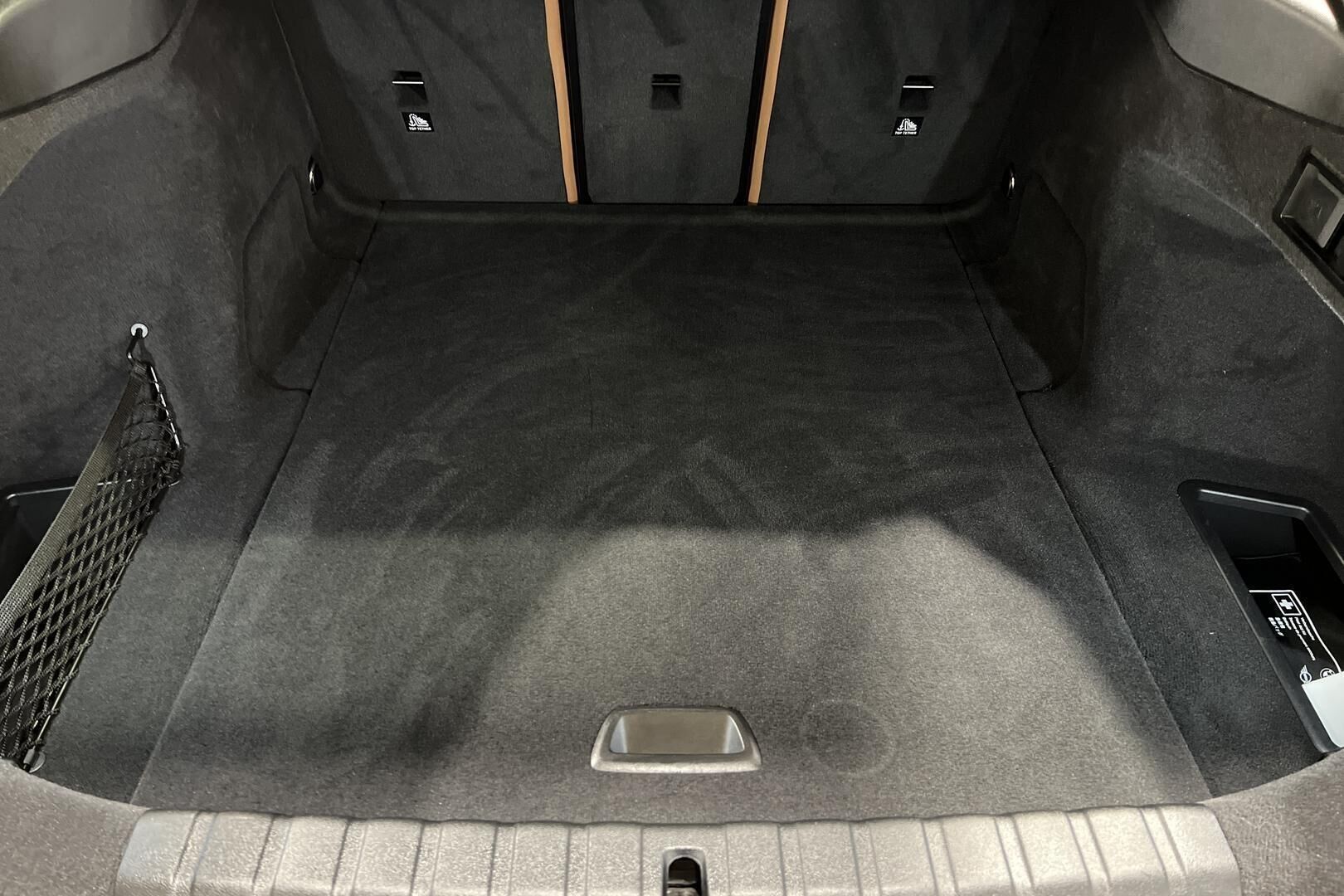 BMW I4 M50 iso kuva 11