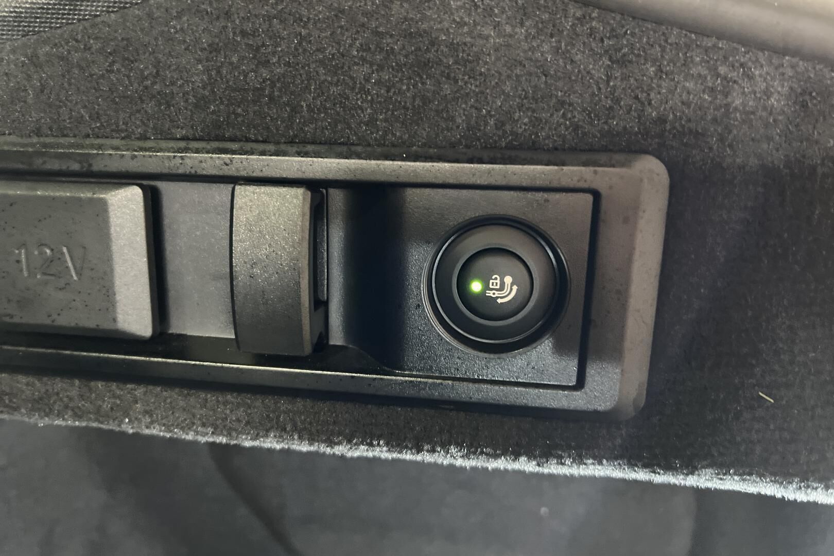 BMW I4 M50 iso kuva 13