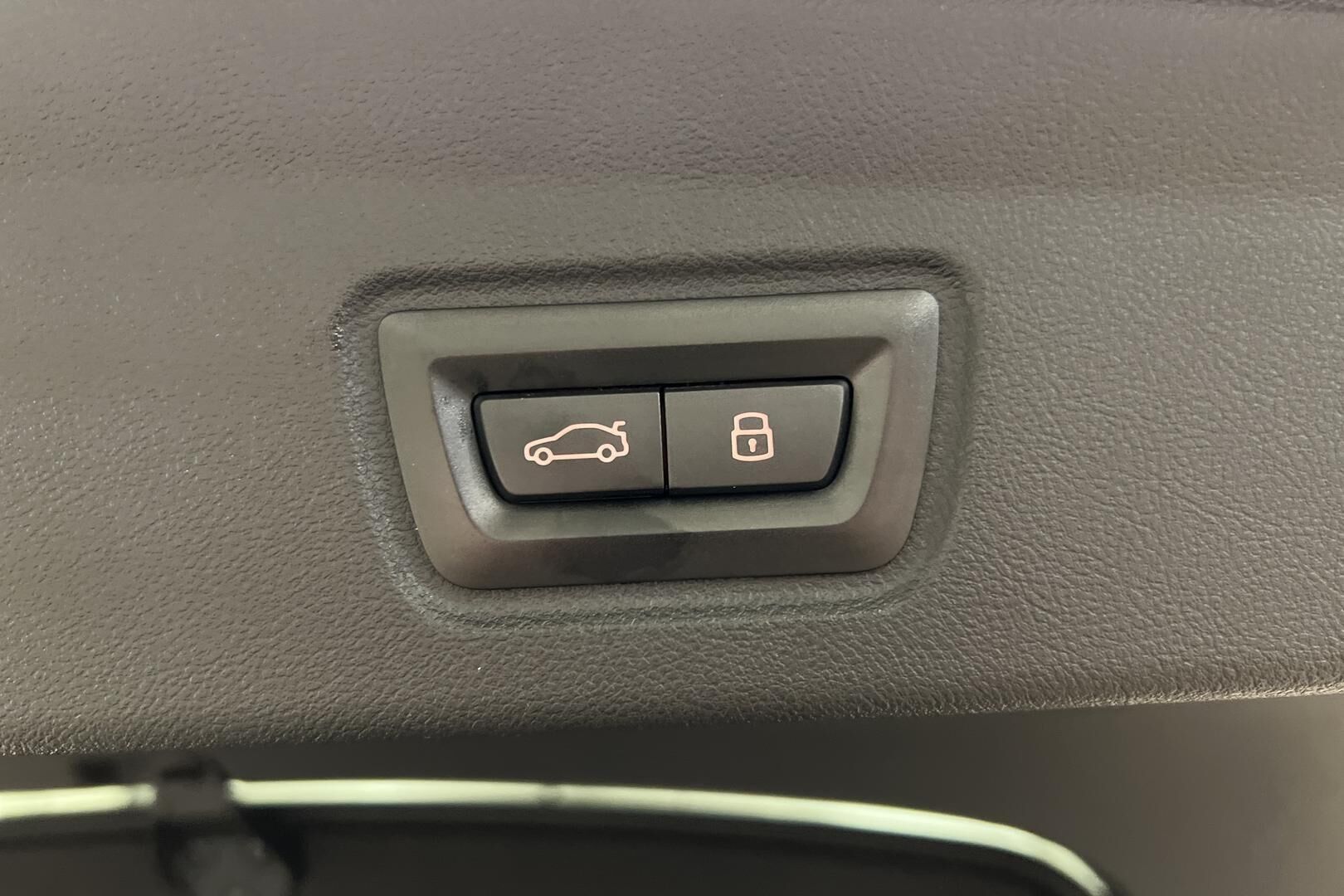 BMW I4 M50 iso kuva 14