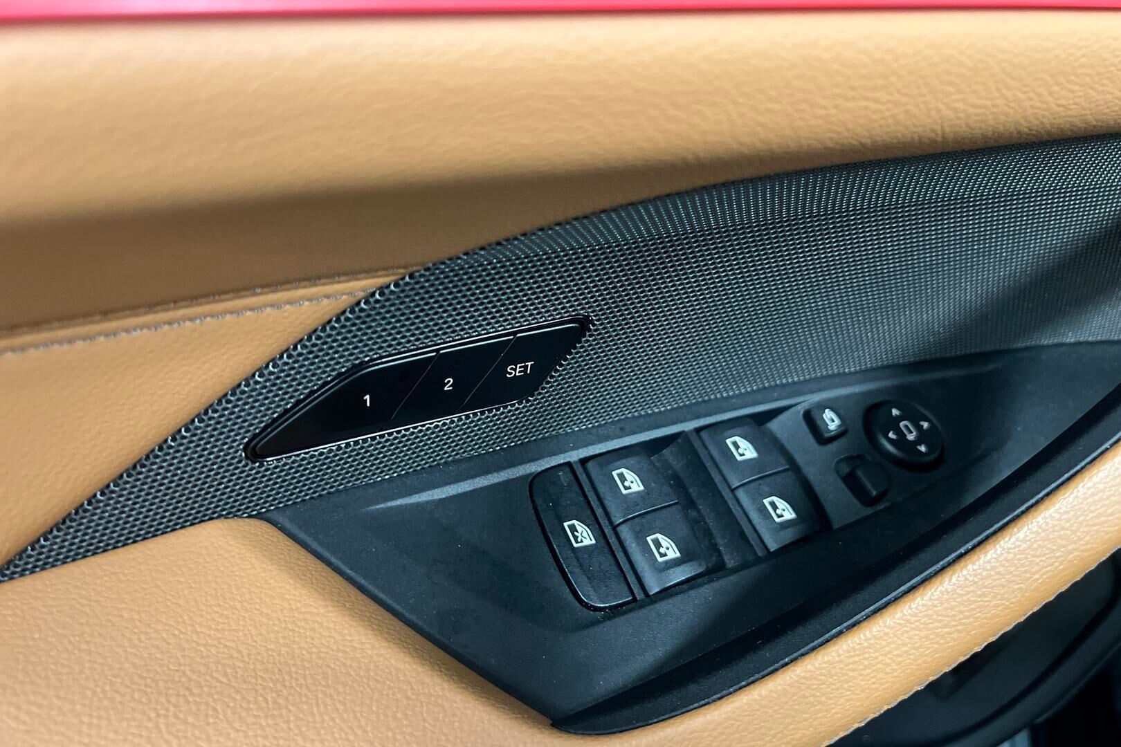 BMW I4 M50 iso kuva 17