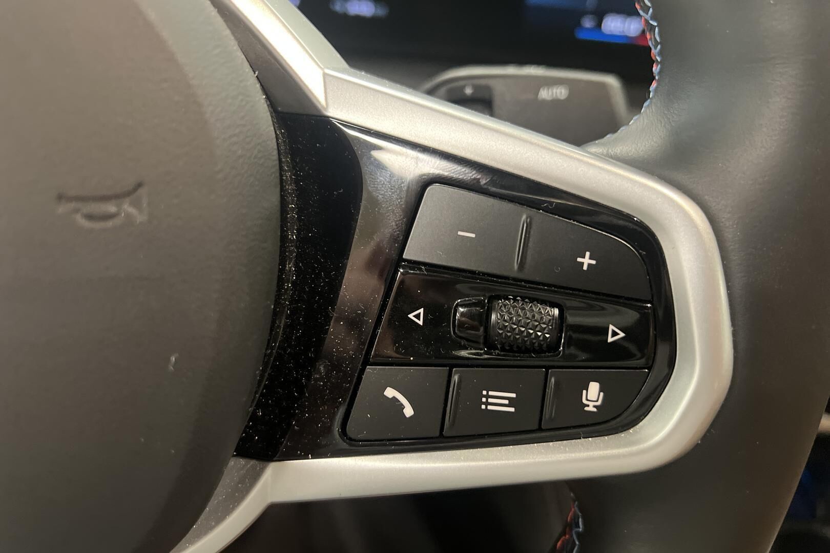 BMW I4 M50 iso kuva 19