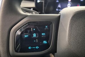 Ford Explorer esikatselu 19