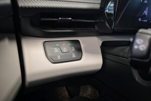 Ford Explorer esikatselu 20