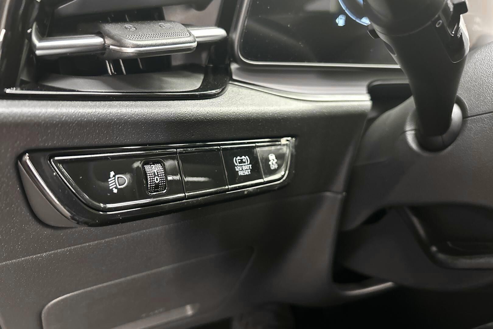 Kia Niro iso kuva 21