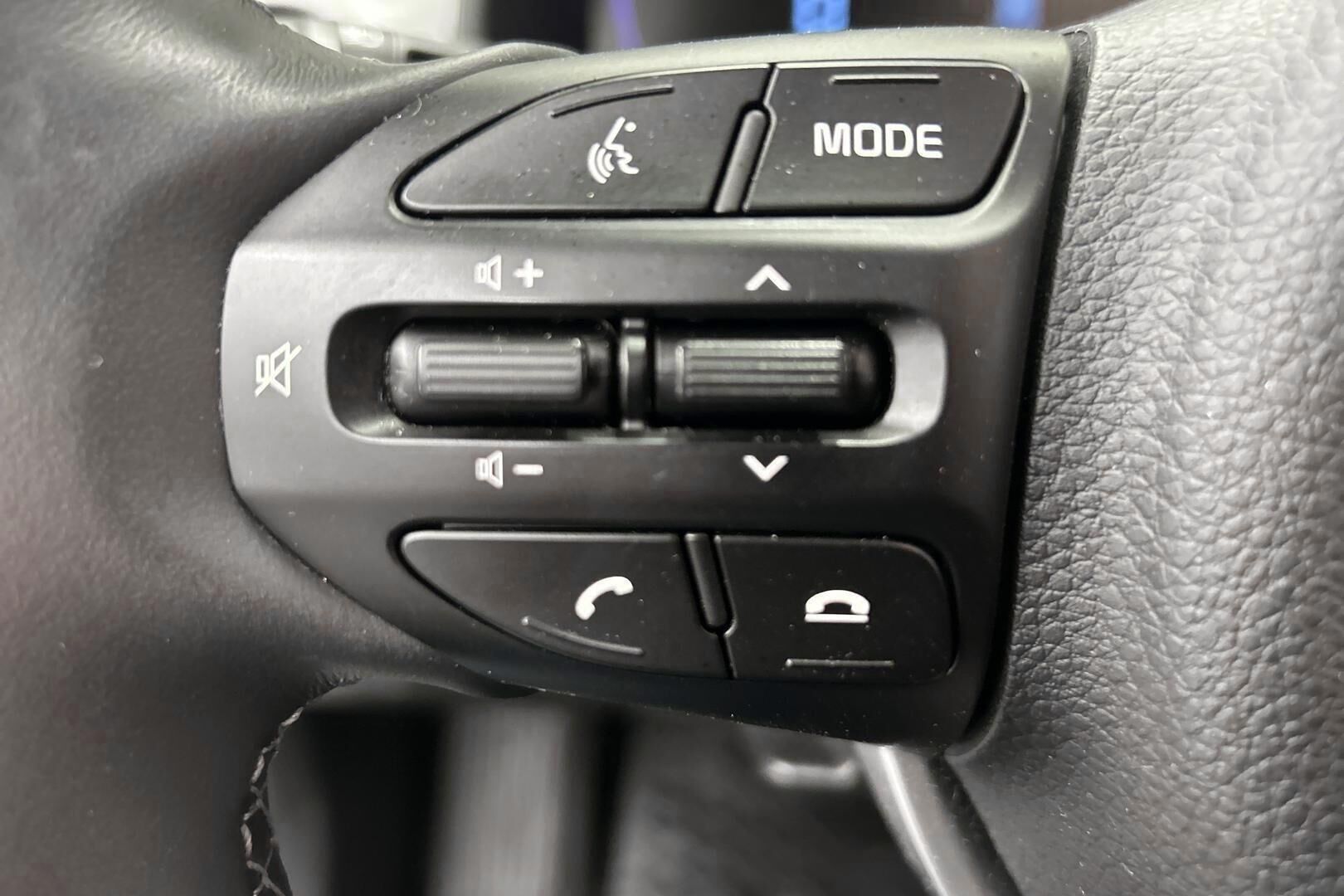 Kia Stonic iso kuva 12