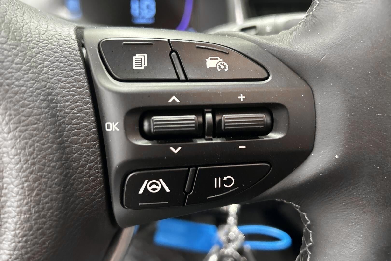 Kia Stonic iso kuva 13