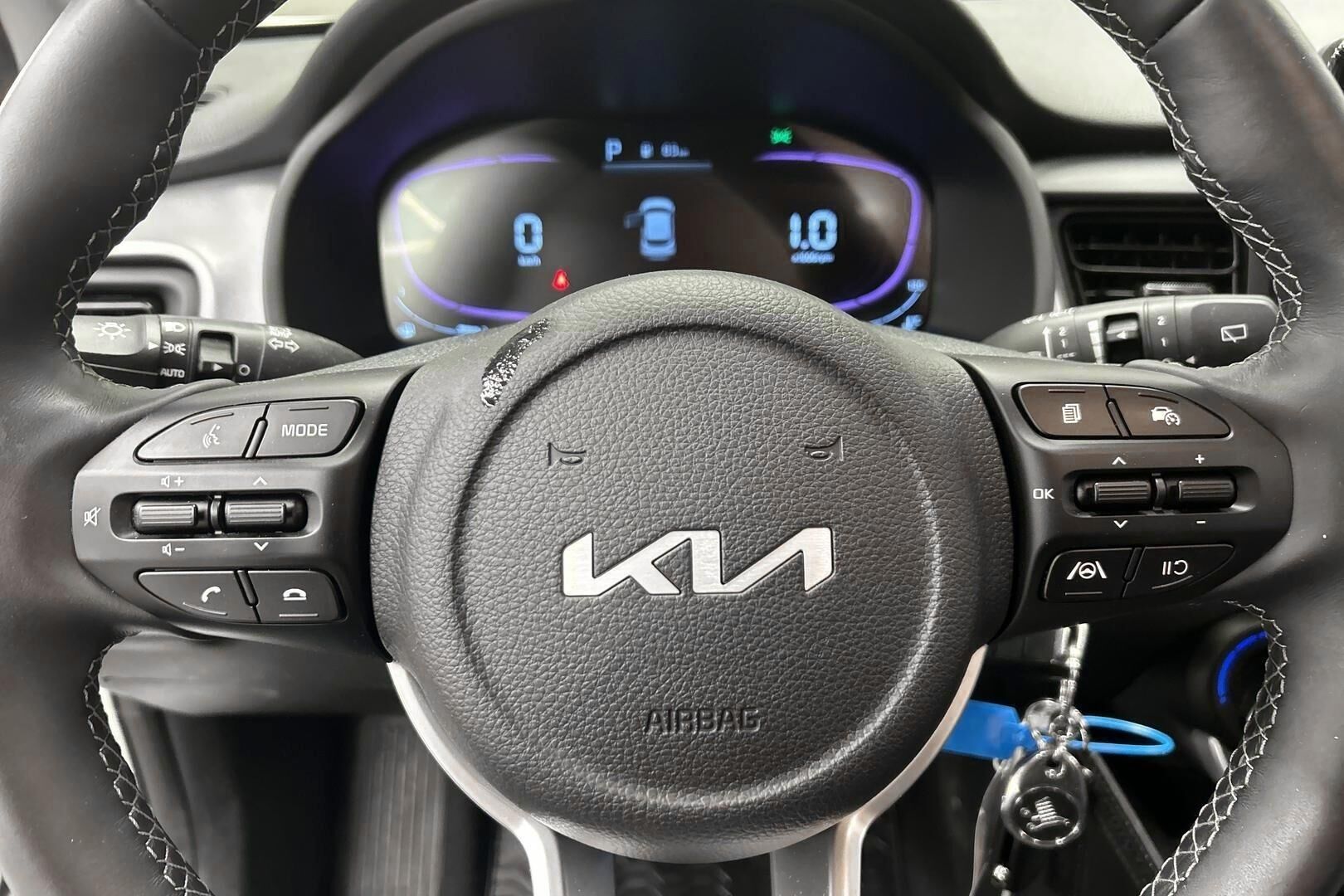 Kia Stonic iso kuva 14