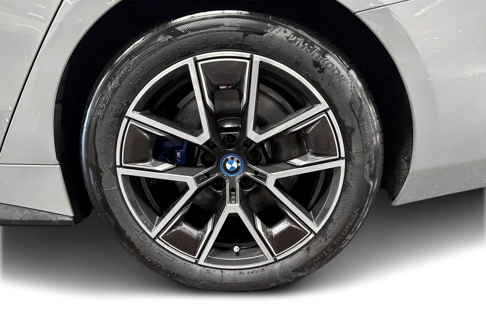 BMW I4 M50 iso kuva 12