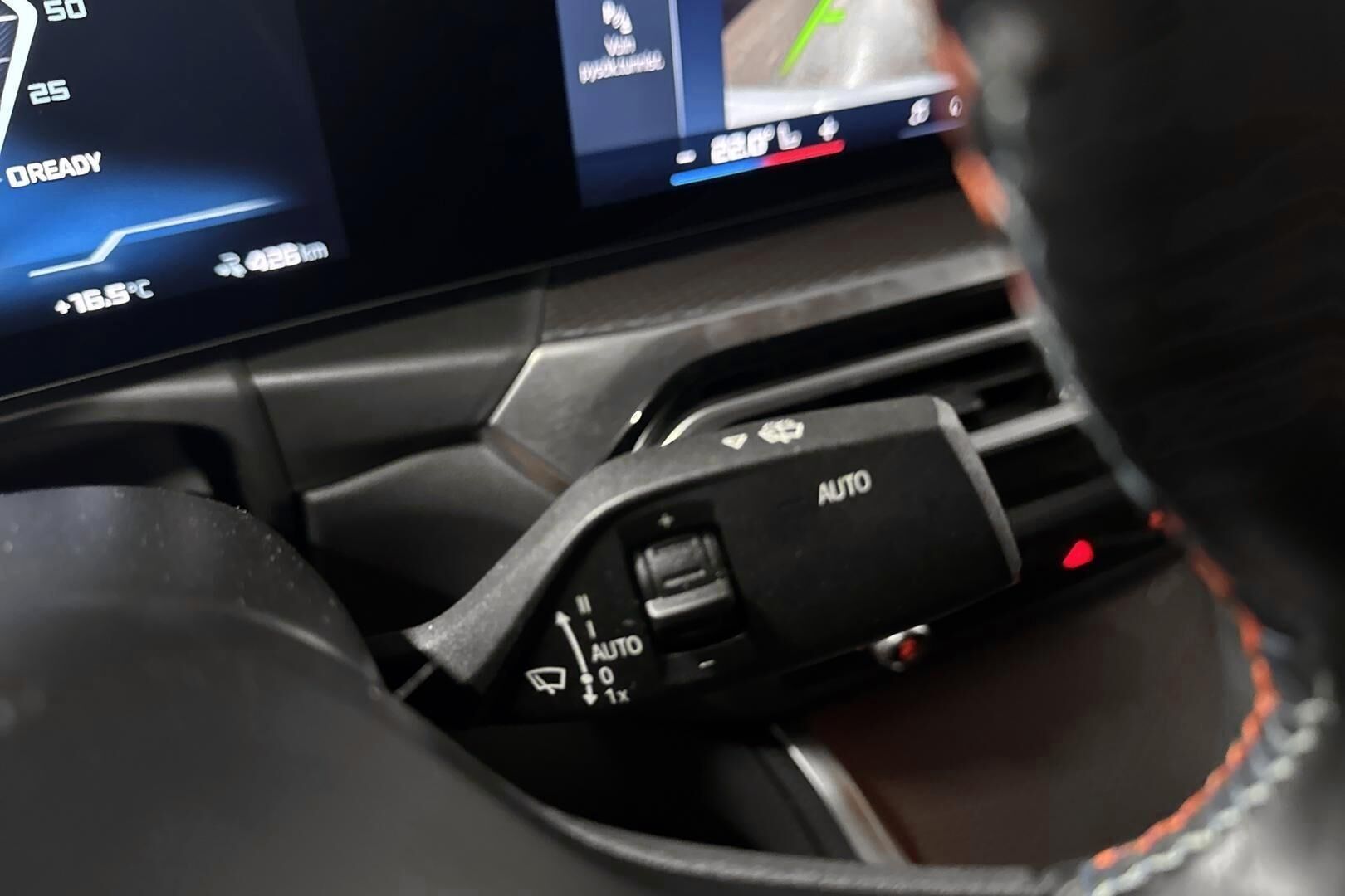 BMW I4 M50 iso kuva 32