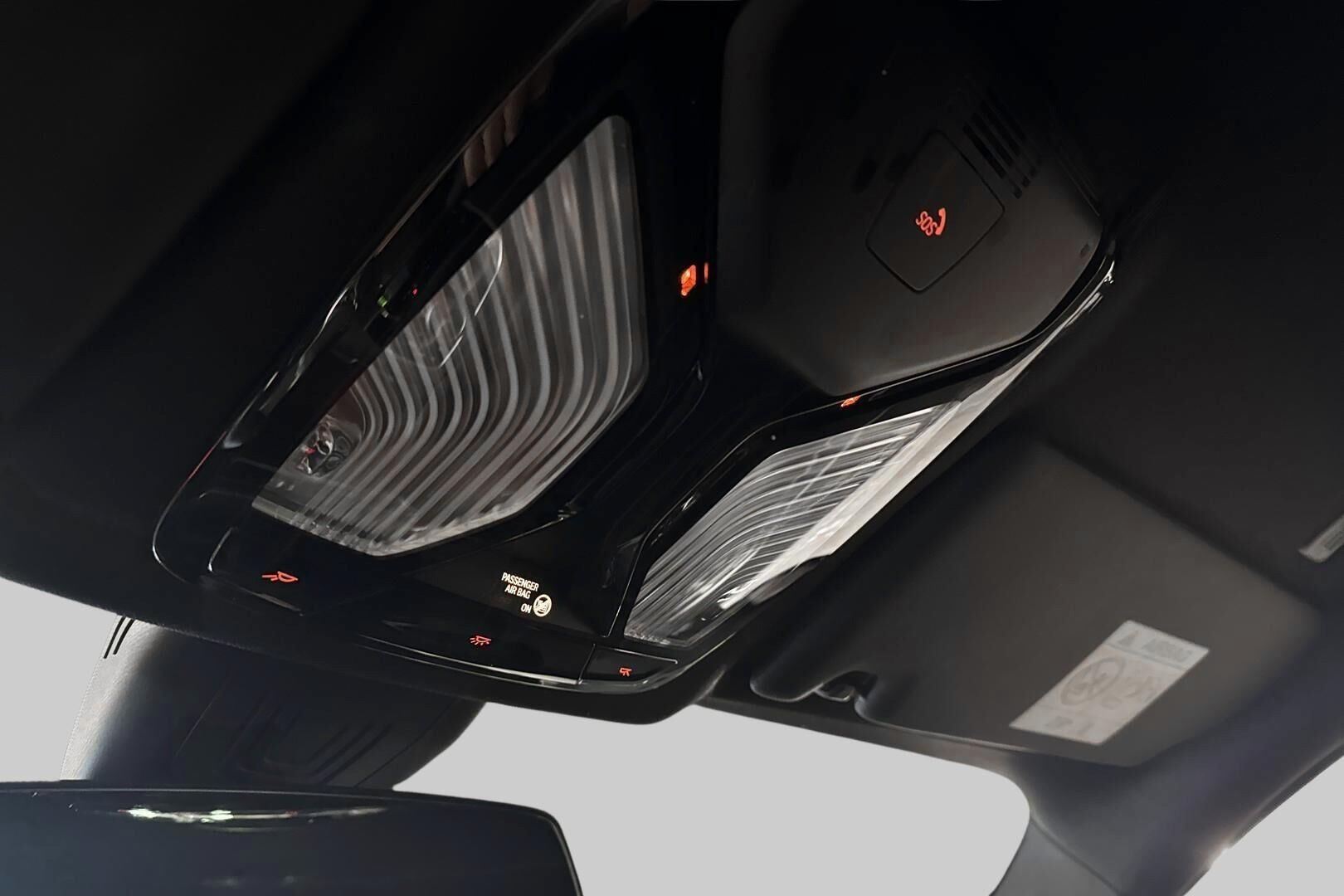 BMW I4 M50 iso kuva 33