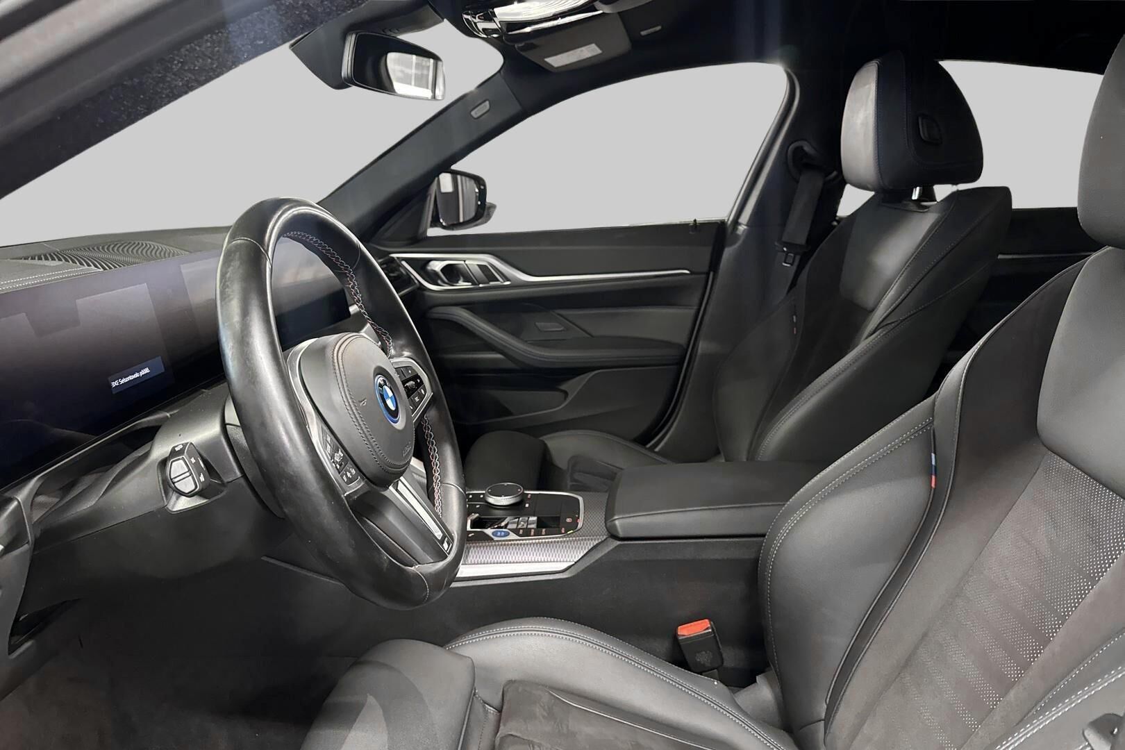 BMW I4 M50 iso kuva 8