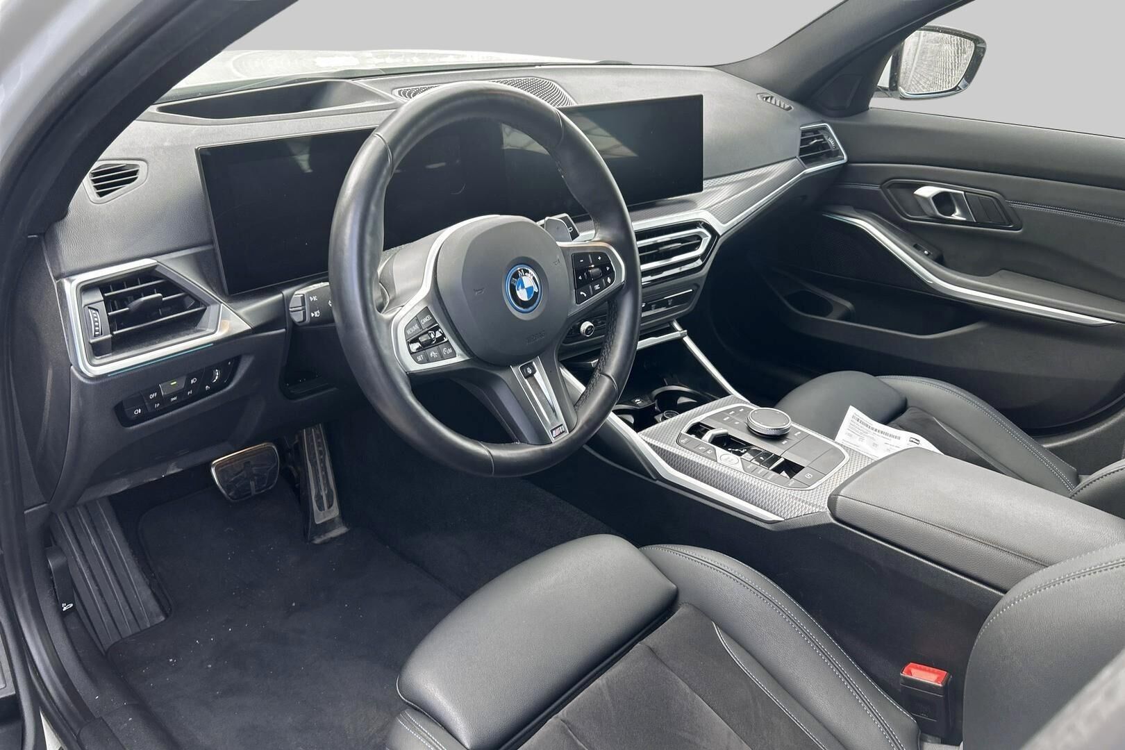 BMW 3-sarja iso kuva 1