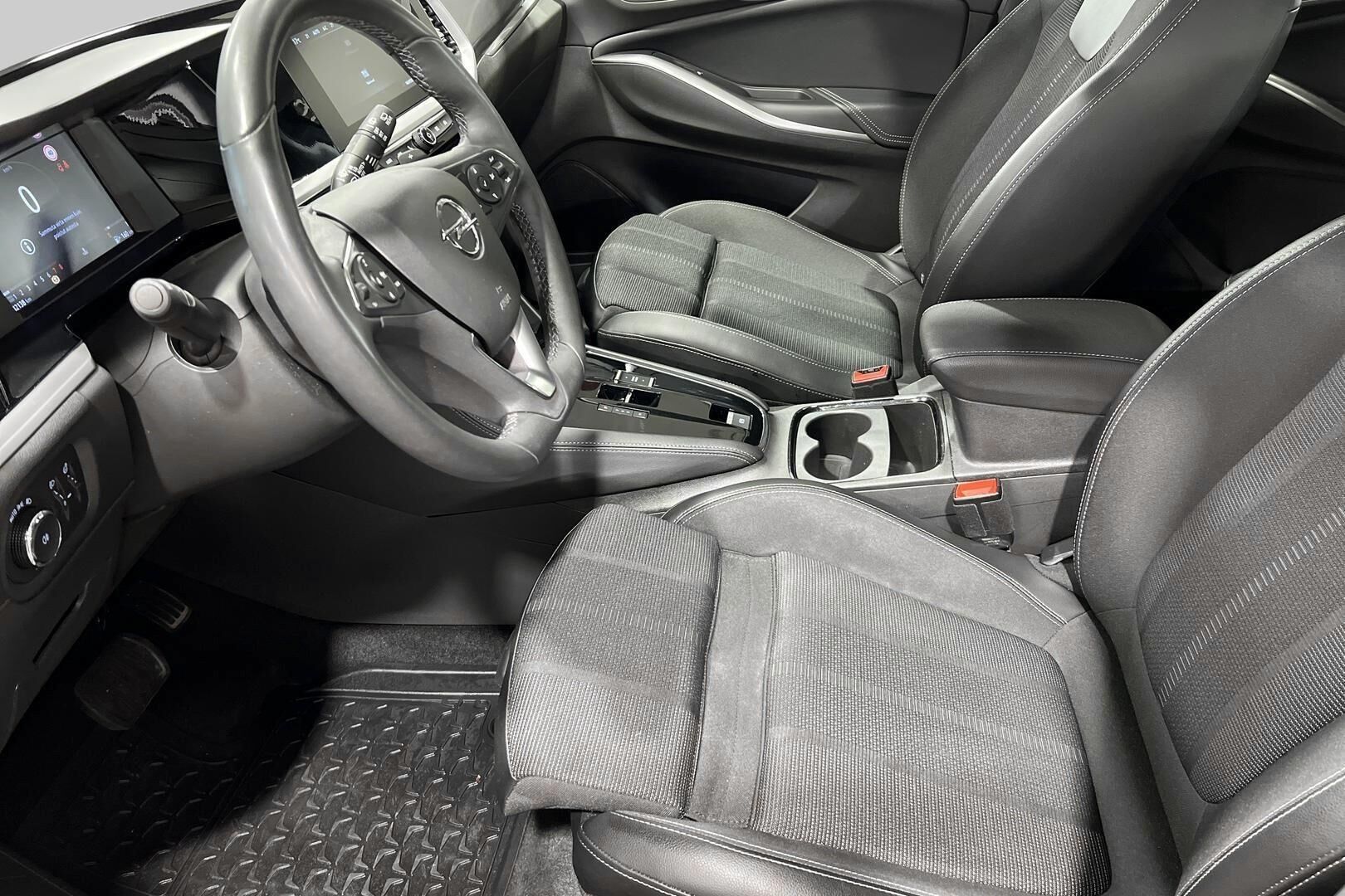 Opel Grandland iso kuva 20