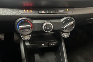 Kia Stonic esikatselu 15