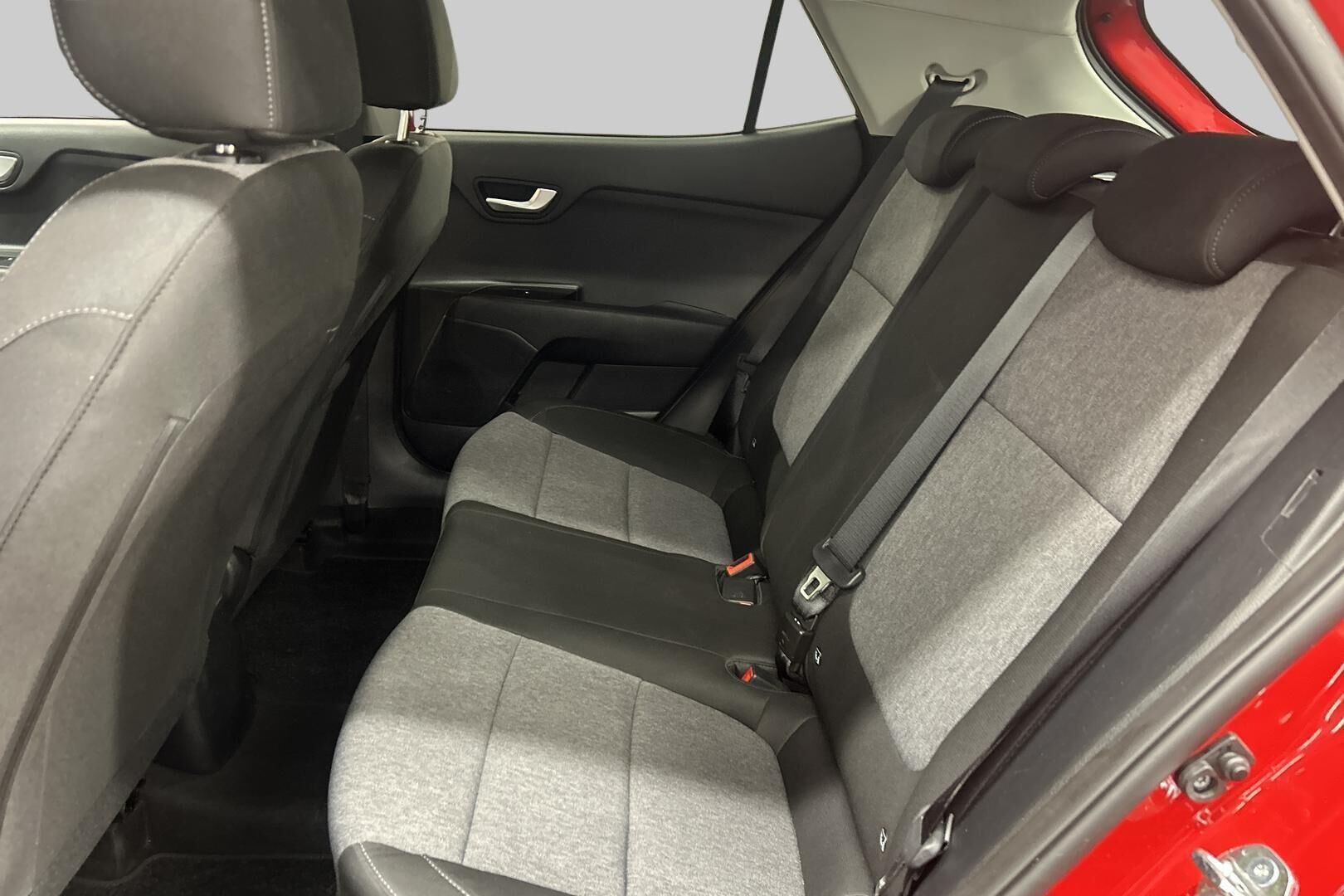 Kia Stonic iso kuva 9