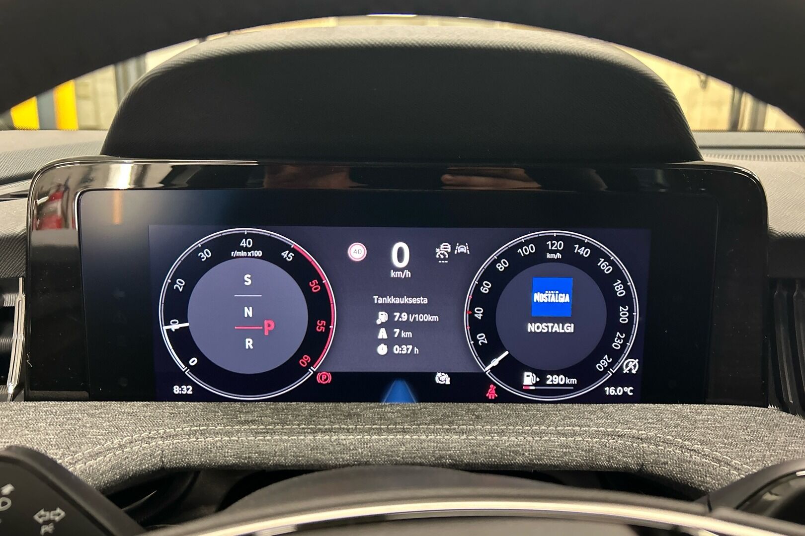 SKODA Superb iso kuva 11