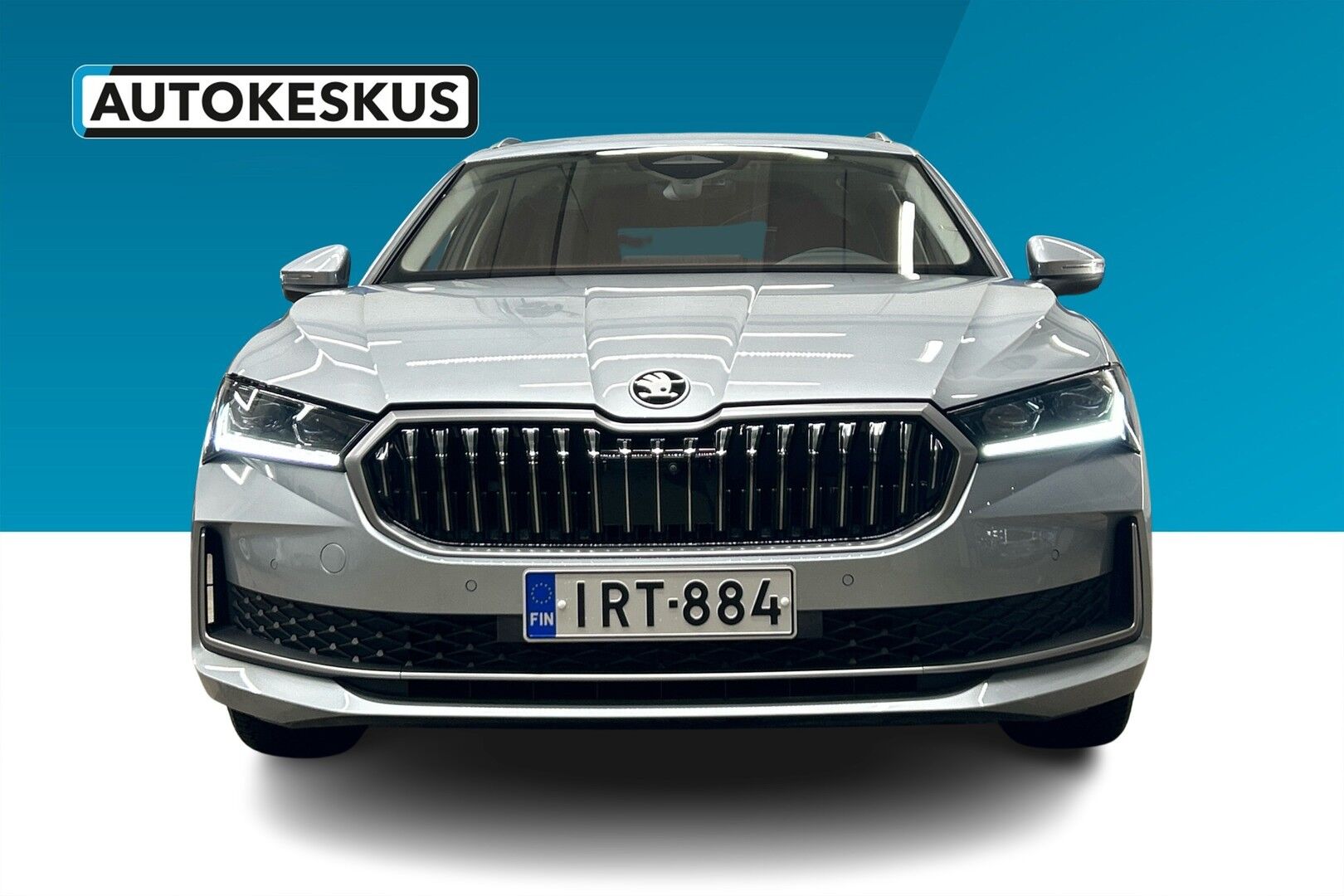 SKODA Superb iso kuva 3