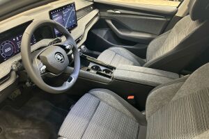 SKODA Superb esikatselu 7