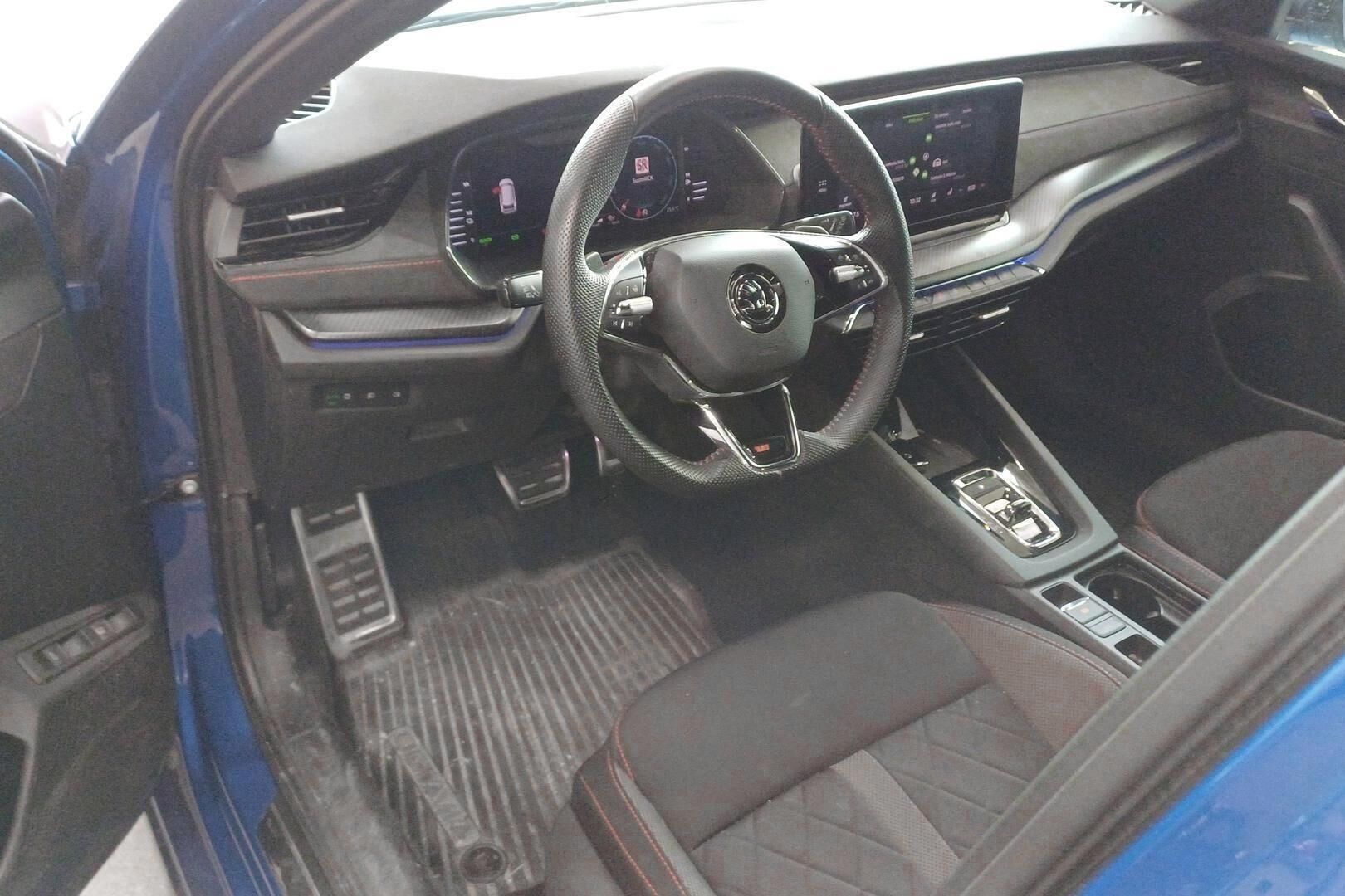 Skoda Octavia iso kuva 1