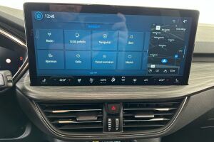 Ford Kuga esikatselu 13