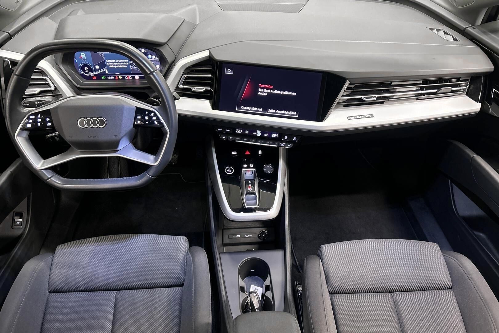 Audi Q4 e-tron iso kuva 8