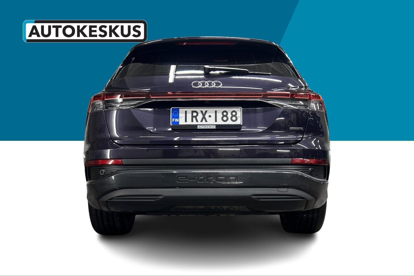 Audi Q4 e-tron iso kuva 3