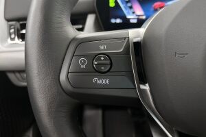 BMW iX2 esikatselu 16