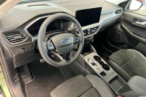 Ford Kuga esikatselu 6