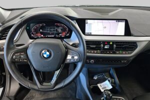 BMW 1-sarja esikatselu 11