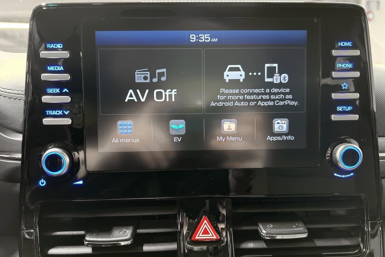 Hyundai IONIQ electric iso kuva 14