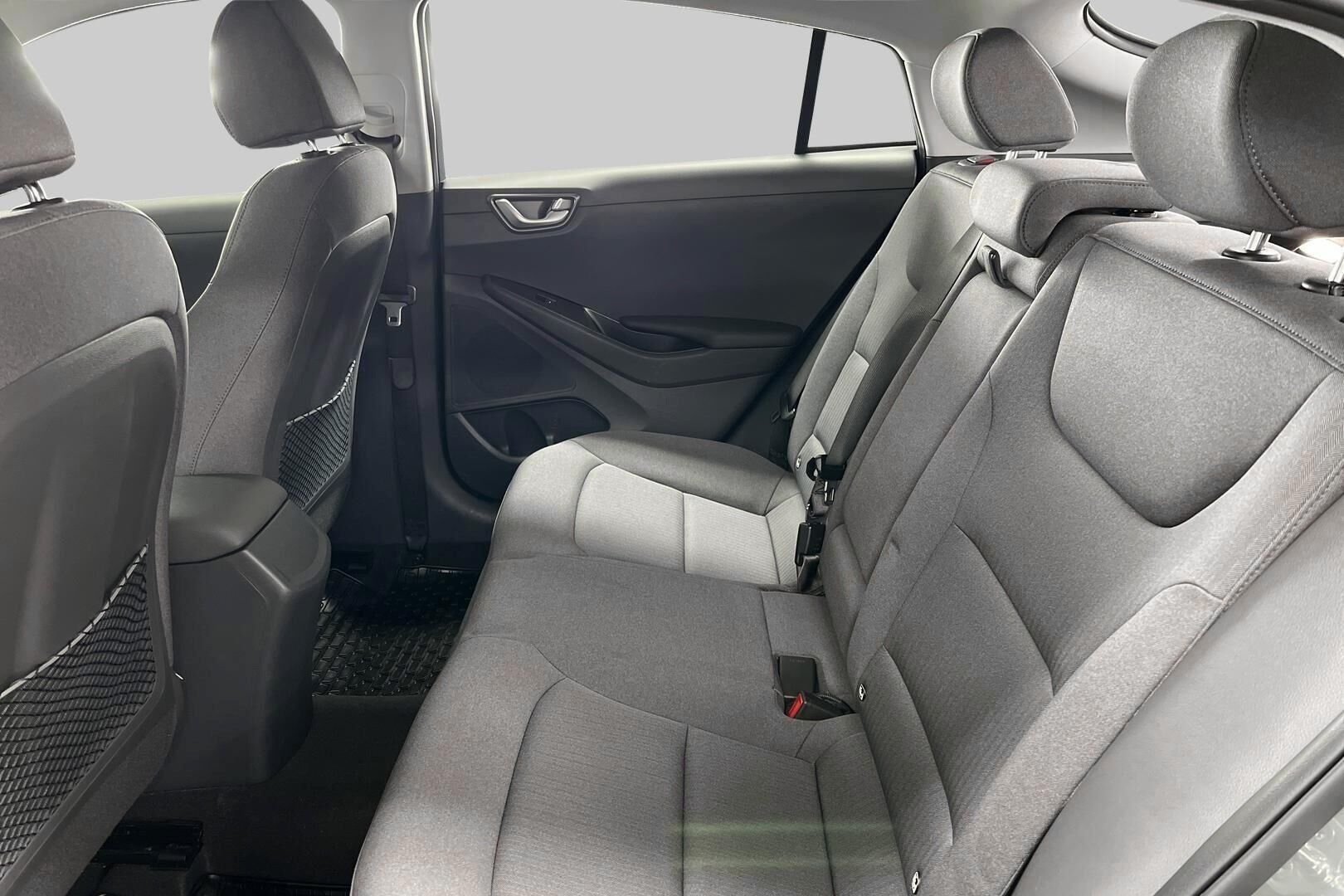Hyundai IONIQ electric iso kuva 9