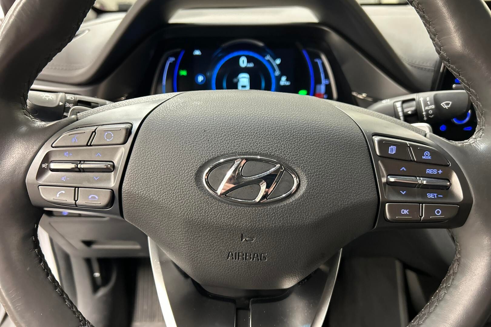 Hyundai IONIQ electric iso kuva 17