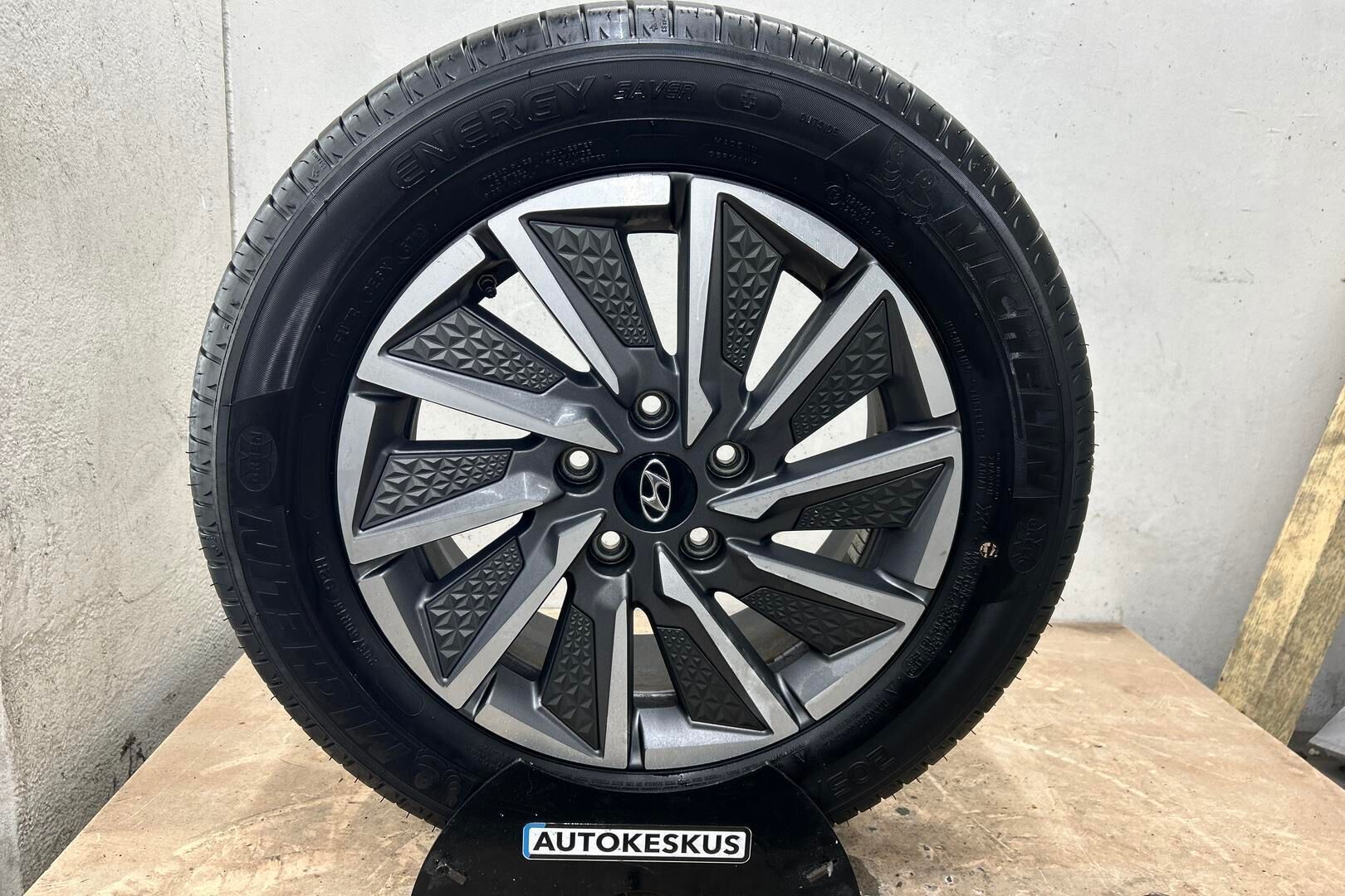 Hyundai IONIQ electric iso kuva 22