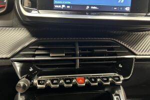 Peugeot 2008 esikatselu 18