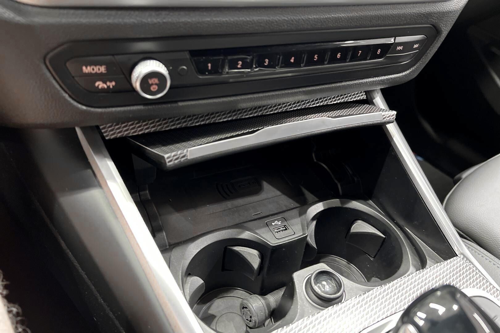 BMW 3-sarja iso kuva 8