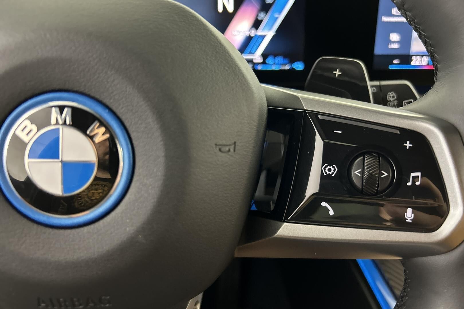 BMW X3 iso kuva 24