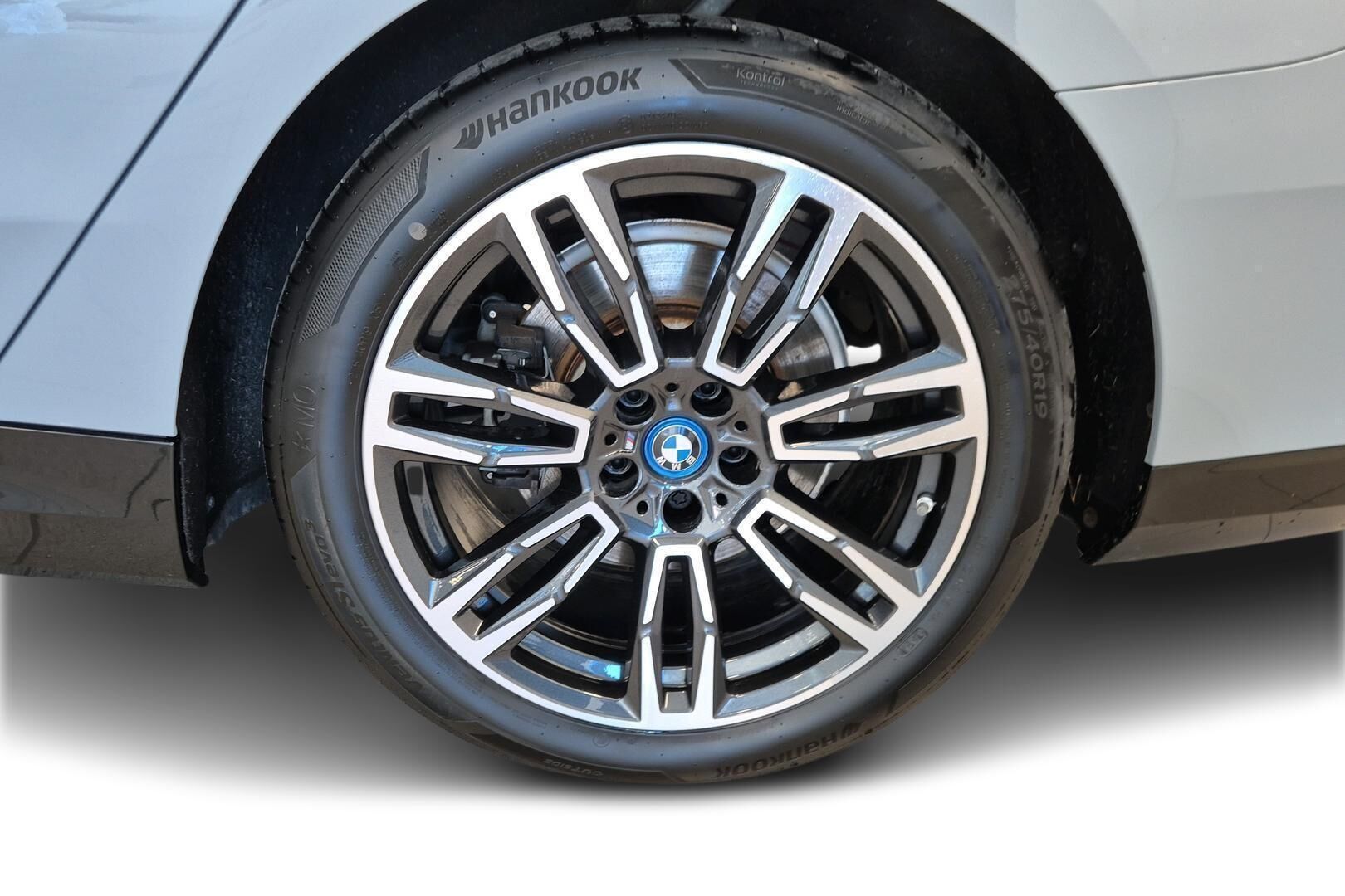 BMW 5-sarja iso kuva 12
