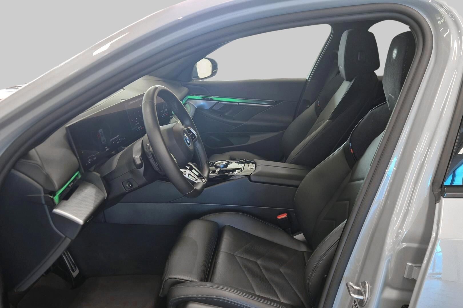 BMW 5-sarja iso kuva 8