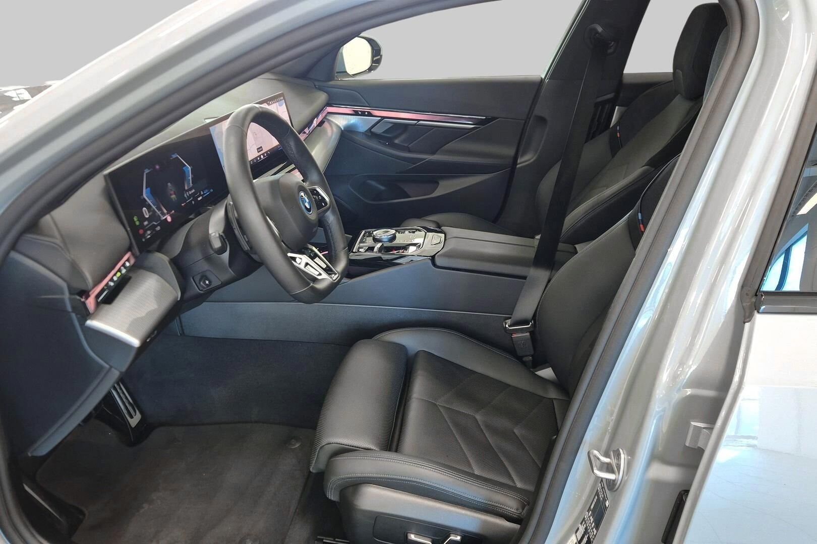 BMW 5-sarja iso kuva 8