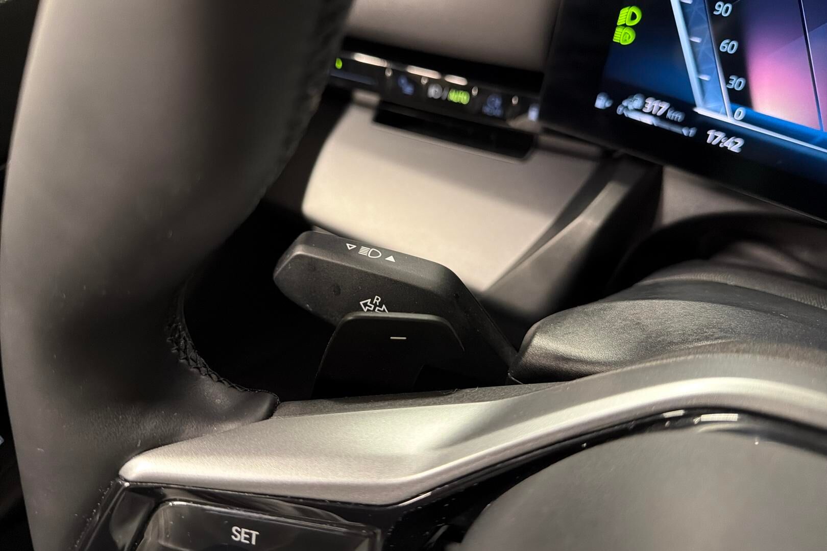 BMW 5-sarja iso kuva 17