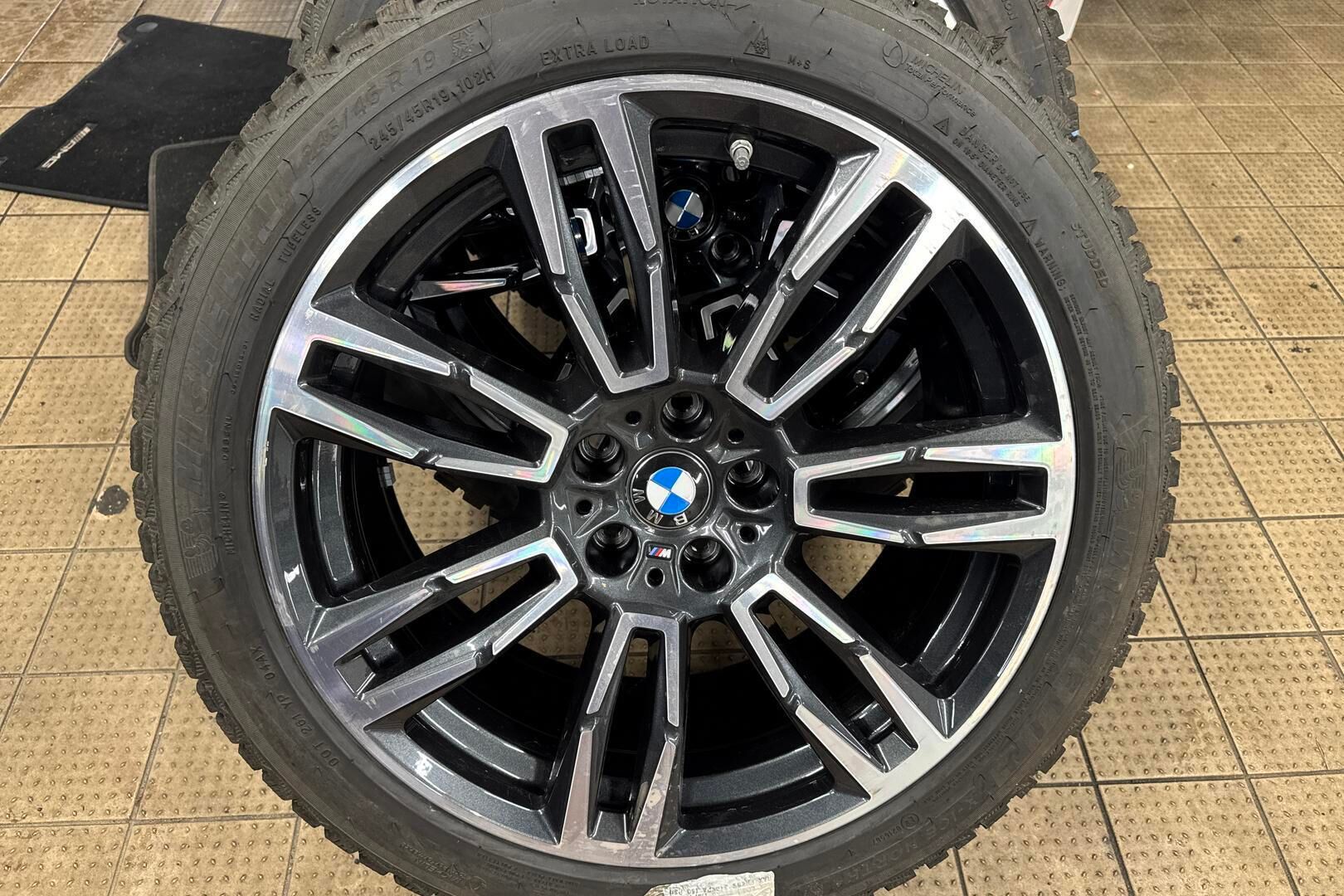 BMW 5-sarja iso kuva 12